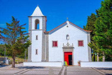 Portekiz, Setubal yakınlarındaki Susimbra kalesinde Santa Maria Kilisesi..
