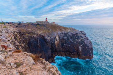 Portekiz 'de gün batımında Cabo de Sao Vicente.