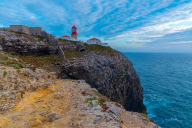 Portekiz 'de gün batımında Cabo de Sao Vicente.