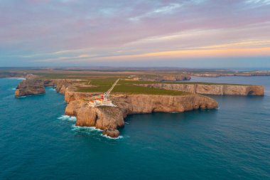 Portekiz 'de gün batımında Cabo de Sao Vicente.