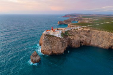 Portekiz 'de gün batımında Cabo de Sao Vicente.