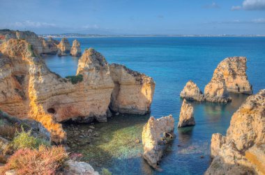 Portekiz, Lagos yakınlarındaki Ponta da Piedade uçurumları.