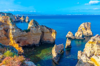 Portekiz, Lagos yakınlarındaki Ponta da Piedade uçurumları.