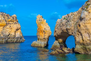 Portekiz, Lagos yakınlarındaki Ponta da Piedade uçurumları.