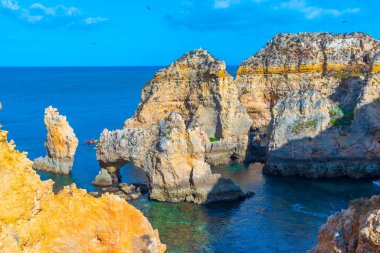 Portekiz, Lagos yakınlarındaki Ponta da Piedade uçurumları.