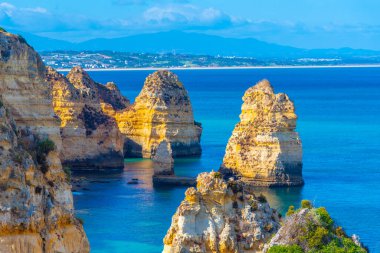 Portekiz, Lagos yakınlarındaki Ponta da Piedade uçurumları.