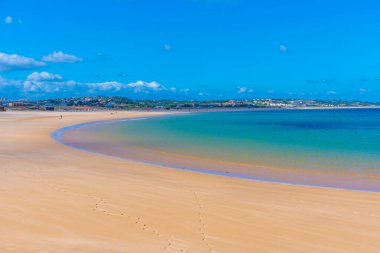 Portekiz 'deki Praia de Sao Roque manzarası.