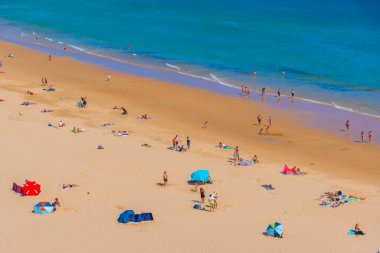 Portekiz 'de Praia da Rocha manzarası.