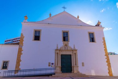 Portekiz 'in Faro kentindeki katedral manzarası.