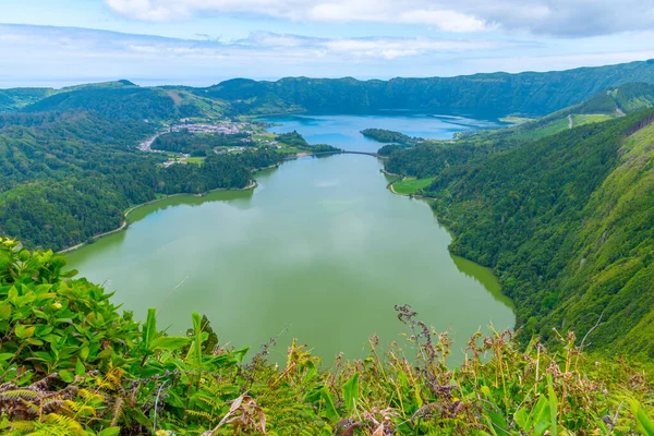 Miradouro Vista Rei Utsikt Över Lagoa Verde Och Lagoa Azul — Stockfoto