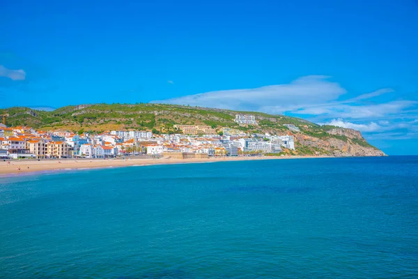 Portekiz 'in Susimbra kıyı kasabasında Forte de Santiago.