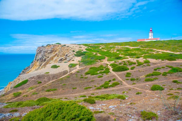 Cabo Espichel 'deki deniz feneri Portekiz' deki doğal park Arrabida 'da..