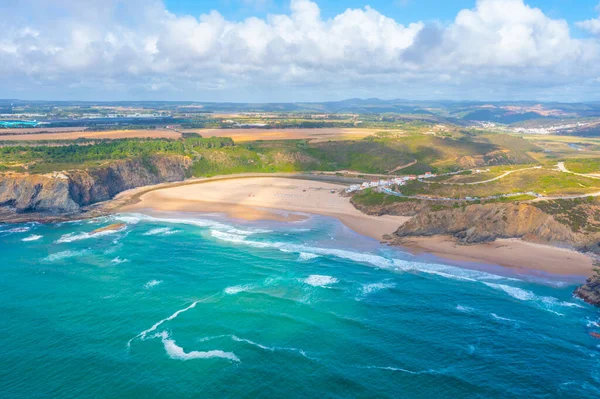 Portekiz 'deki Praia de Ohexe Manzarası.
