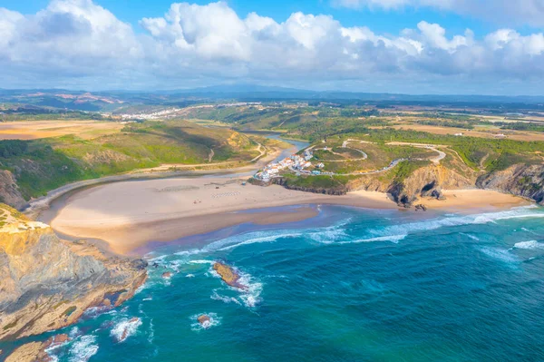 Portekiz 'deki Praia de Ohexe Manzarası.