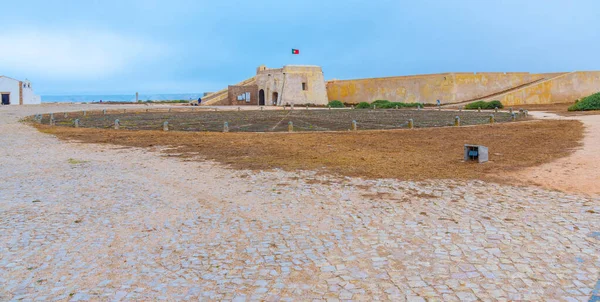 Sagres, Portekiz 'deki kalenin içindeki Rosa dos Ventos..