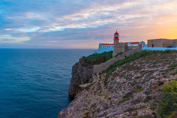 Portekiz 'de gün batımında Cabo de Sao Vicente.