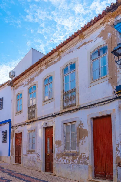 Στενή Οδός Στο Παλιό Τμήμα Της Πορτογαλικής Πόλης Λάγος — Φωτογραφία Αρχείου