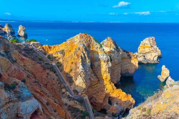 Portekiz, Lagos yakınlarındaki Ponta da Piedade uçurumları.