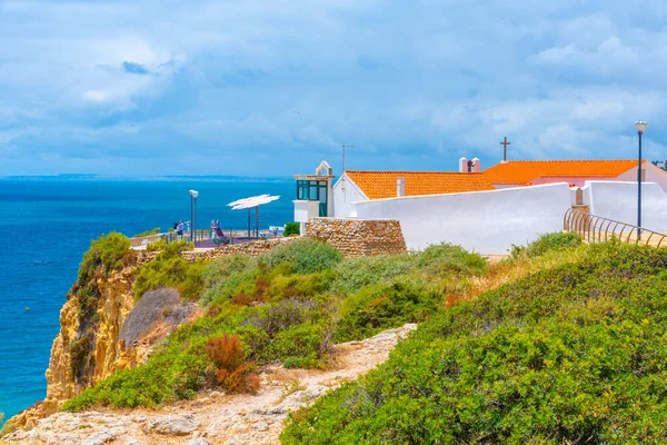 Portekiz 'in Carvoeiro kasabasındaki Nossa Kalesi Sinyora da Encarnacao..