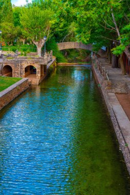 Portekiz 'in Algarve bölgesinde Fonte Grande de Alte baharı.