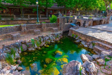 Portekiz 'in Algarve bölgesinde Fonte Grande de Alte baharı.