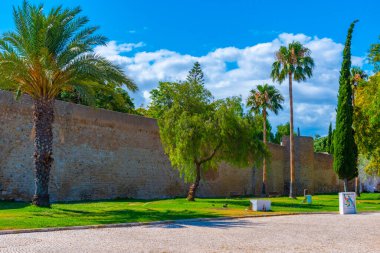 Portekiz 'in Faro kasabasındaki kale..