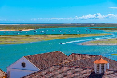 Portekiz şehri Faro 'nun havadan görünüşü.