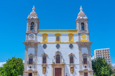 Portekiz, Faro 'da ünlü Capela dos ossos' lu Carmo Kilisesi.
