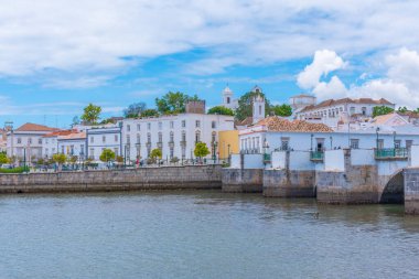 Portekiz 'in Tavira şehrinin Panoraması.