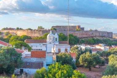 Castelo da Vila Castro Marim kasabasında, Portekiz.