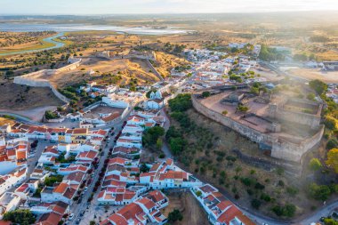 Castelo da Vila Castro Marim kasabasında, Portekiz.