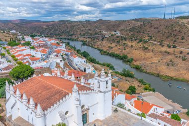 Portekiz 'in Mertola kasabasında Igreja Matriz.