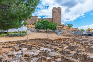 Alcacova harabeleri ve Mertola, Portekiz 'de bir İslami ev..