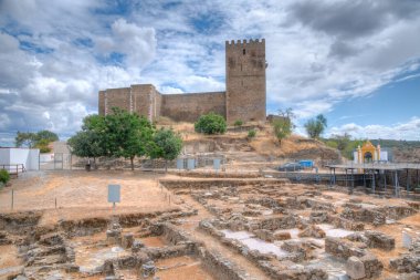 Alcacova harabeleri ve Mertola, Portekiz 'de bir İslami ev..