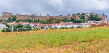 Portekiz 'in Panorama kenti Serpa.