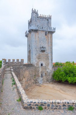 Portekiz 'in Beja kasabasındaki şatonun manzarası.