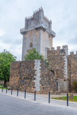 Portekiz 'in Beja kasabasındaki şatonun manzarası.
