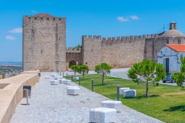 Portekiz, Elvas 'taki şato manzarası.