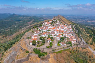 Portekiz şehri Marvao 'nun havadan görünüşü.