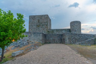 Portekiz köyü Marvao 'daki şatonun manzarası.