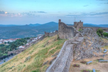 Portekiz köyü Marvao 'daki şatonun manzarası.
