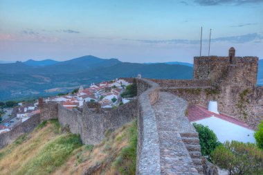 Portekiz köyü Marvao 'daki şatonun manzarası.