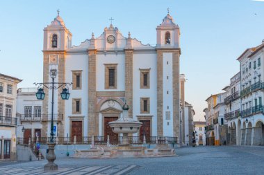 Portekiz, Evora 'daki Sao Antao Kilisesi.