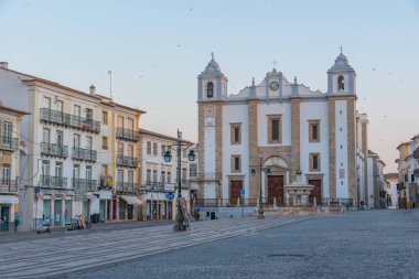 Portekiz, Evora 'daki Sao Antao Kilisesi.