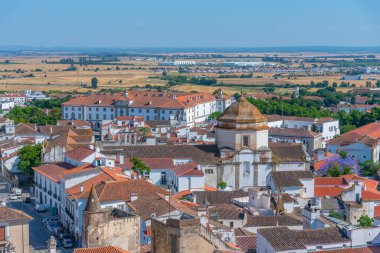 Portekiz şehri Evora 'nın havadan görünüşü.
