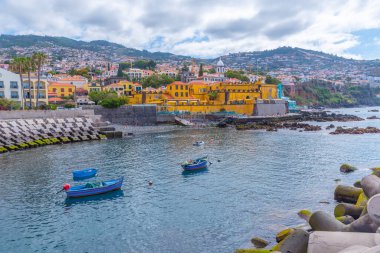 Portekiz 'in Funchal kasabasındaki Sao Thiago Kalesi..