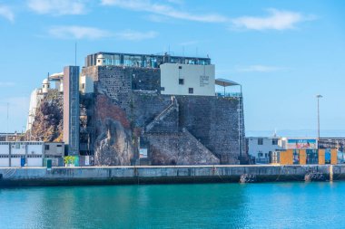 Fortaleza de Nossa Senhora da Conceicao do Ilhau Madeira, Portekiz 'deki Funchal limanında.