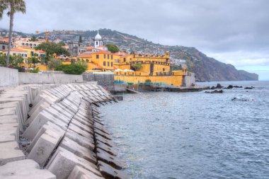 Portekiz 'in Funchal kasabasındaki Sao Thiago Kalesi..