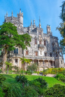 Portekiz, Sintra 'daki Quinta da Regaleira Sarayı' nın ana binası..
