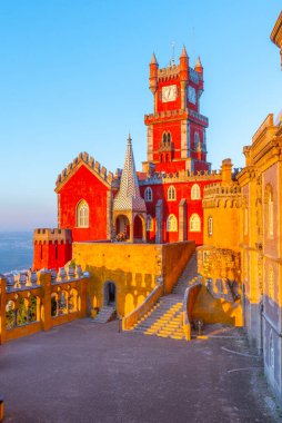 Sintra, Portekiz yakınlarındaki Pena Ulusal Sarayı.